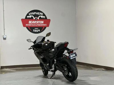 2026 Yamaha YZF-R3 - Photo 2