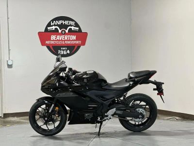 2026 Yamaha YZF-R3 - Photo 9