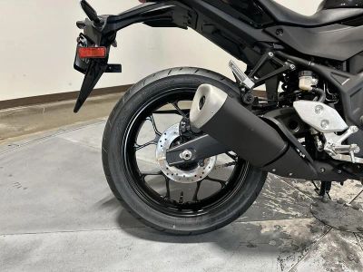 2026 Yamaha YZF-R3 - Photo 18