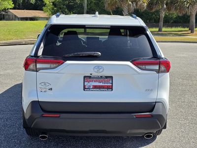 2025 Toyota RAV4 - Photo 3