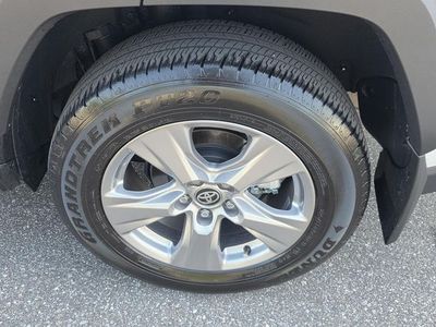 2025 Toyota RAV4 - Photo 33