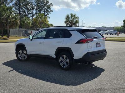 2025 Toyota RAV4 - Photo 4