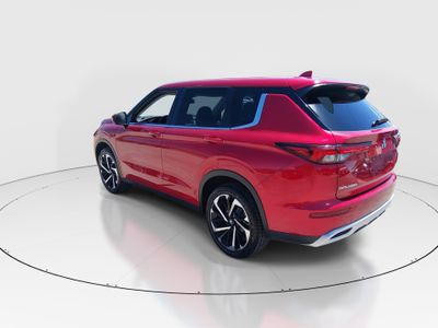 2024 Mitsubishi Outlander - Photo 5