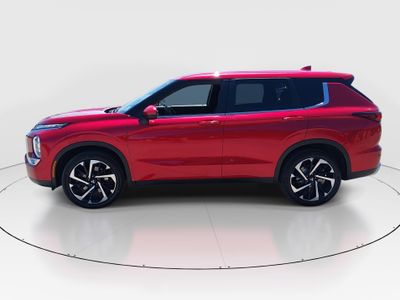 2024 Mitsubishi Outlander - Photo 4