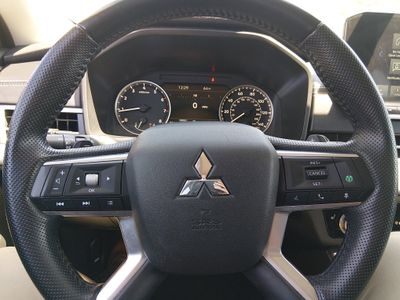 2024 Mitsubishi Outlander - Photo 12