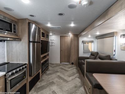 2023 Palomino Solaire - Photo 5