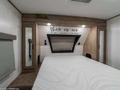 2023 Palomino Solaire - Photo 22