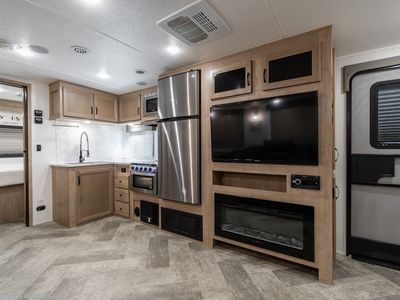 2023 Palomino Solaire - Photo 10