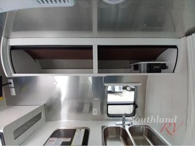 2025 Airstream Bambi - Photo 11