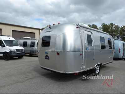 2025 Airstream Bambi - Photo 3