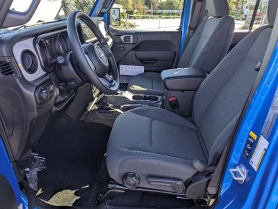 2026 Jeep Wrangler — photo 12 view