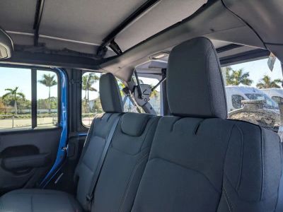2026 Jeep Wrangler — photo 7 view
