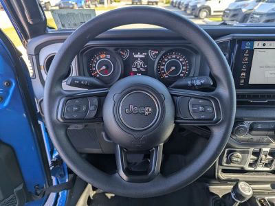 2026 Jeep Wrangler — photo 16 view