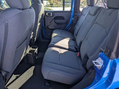 2026 Jeep Wrangler — photo 8 view