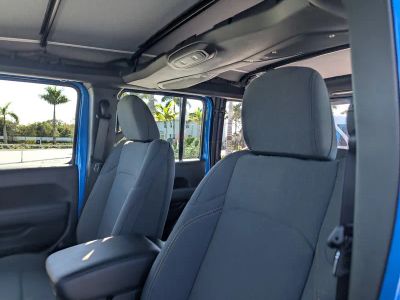 2026 Jeep Wrangler — photo 11 view
