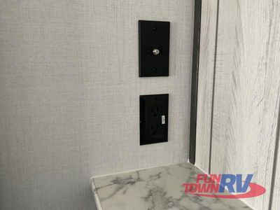 2025 Dutchmen RV Aspen Trail LE - Photo 28