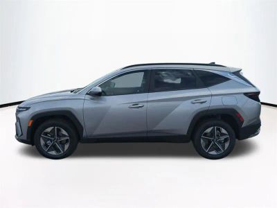 2026 Hyundai TUCSON HYBRID — photo 8 view