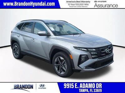 2026 Hyundai TUCSON HYBRID SEL Convenience in Silver — front three-quarter view