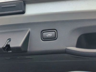2026 Hyundai TUCSON HYBRID — photo 15 view