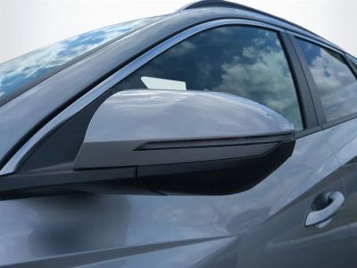 2026 Hyundai TUCSON HYBRID — photo 12 view