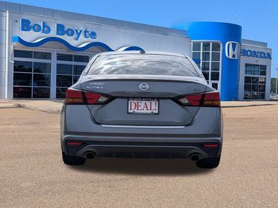 2019 Nissan Altima - Photo 4