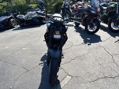 2025 Honda CB300R - Photo 4