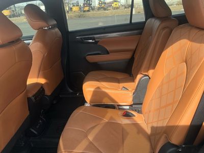 2024 Toyota Highlander - Photo 16