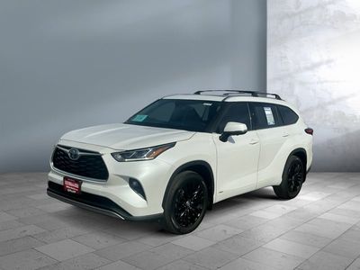 2024 Toyota Highlander - Photo 1