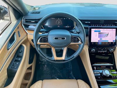 2025 Jeep Grand Cherokee - Photo 24
