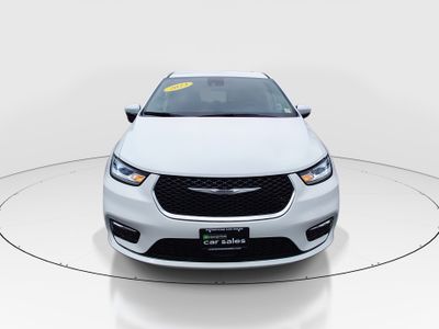 2023 Chrysler Pacifica — side profile view
