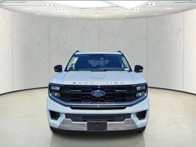 2025 Ford Expedition — side profile view