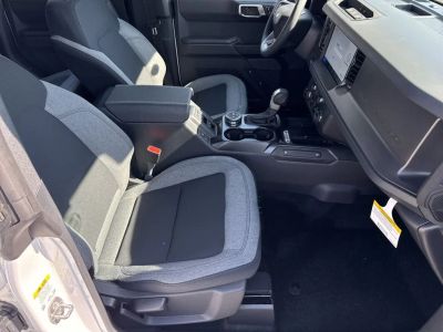 2026 Ford Bronco — photo 13 view