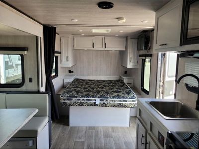 2024 Genesis Supreme Surfside Limited - Photo 13
