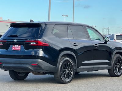 2025 Toyota Grand Highlander - Photo 2