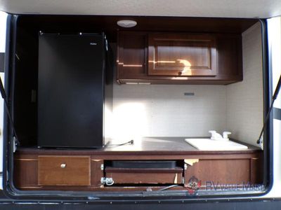 2017 Keystone RV Premier Ultra Lite - Photo 13