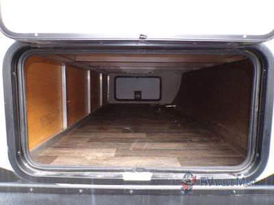 2017 Keystone RV Premier Ultra Lite - Photo 11