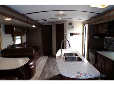 2017 Keystone RV Premier Ultra Lite - Photo 17