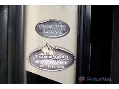 2017 Keystone RV Premier Ultra Lite - Photo 8