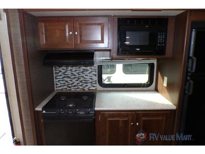 2017 Keystone RV Premier Ultra Lite - Photo 18