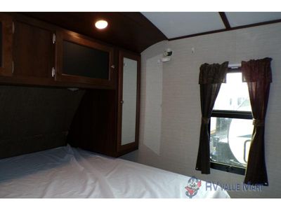 2017 Keystone RV Premier Ultra Lite - Photo 32
