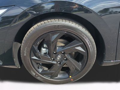 2026 Hyundai ELANTRA — photo 11 view