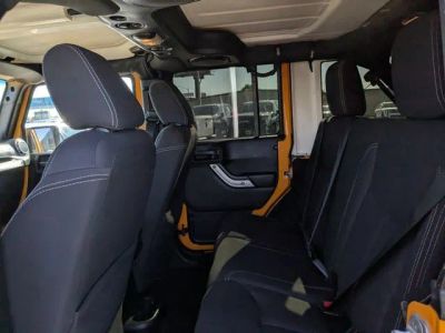 2013 Jeep Wrangler — photo 12 view