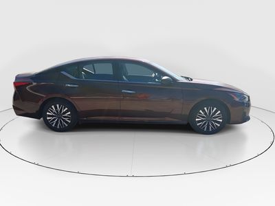2024 Nissan Altima - Photo 8