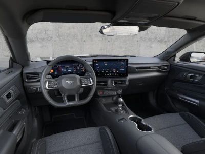 2026 Ford Mustang - Photo 9