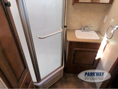 2015 Fleetwood RV Tioga Montara - Photo 15