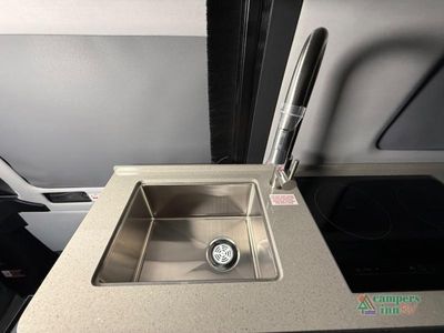 2027 Grech RV Strada-ion AWD — photo 39 view