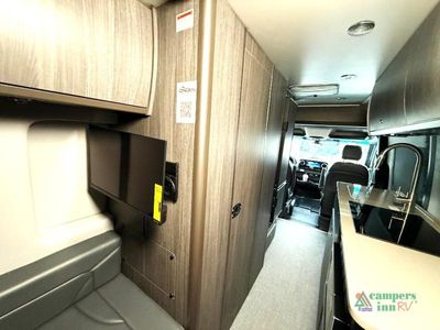 2027 Grech RV Strada-ion AWD — photo 11 view