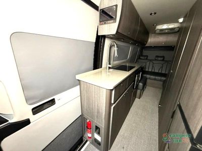 2027 Grech RV Strada-ion AWD — photo 9 view