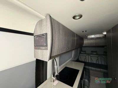 2027 Grech RV Strada-ion AWD — photo 34 view