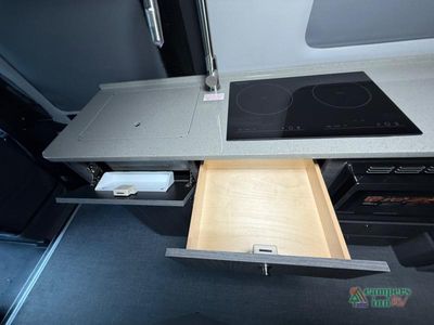 2027 Grech RV Strada-ion AWD — photo 49 view